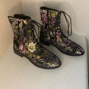 Sewed metallic floral boots.